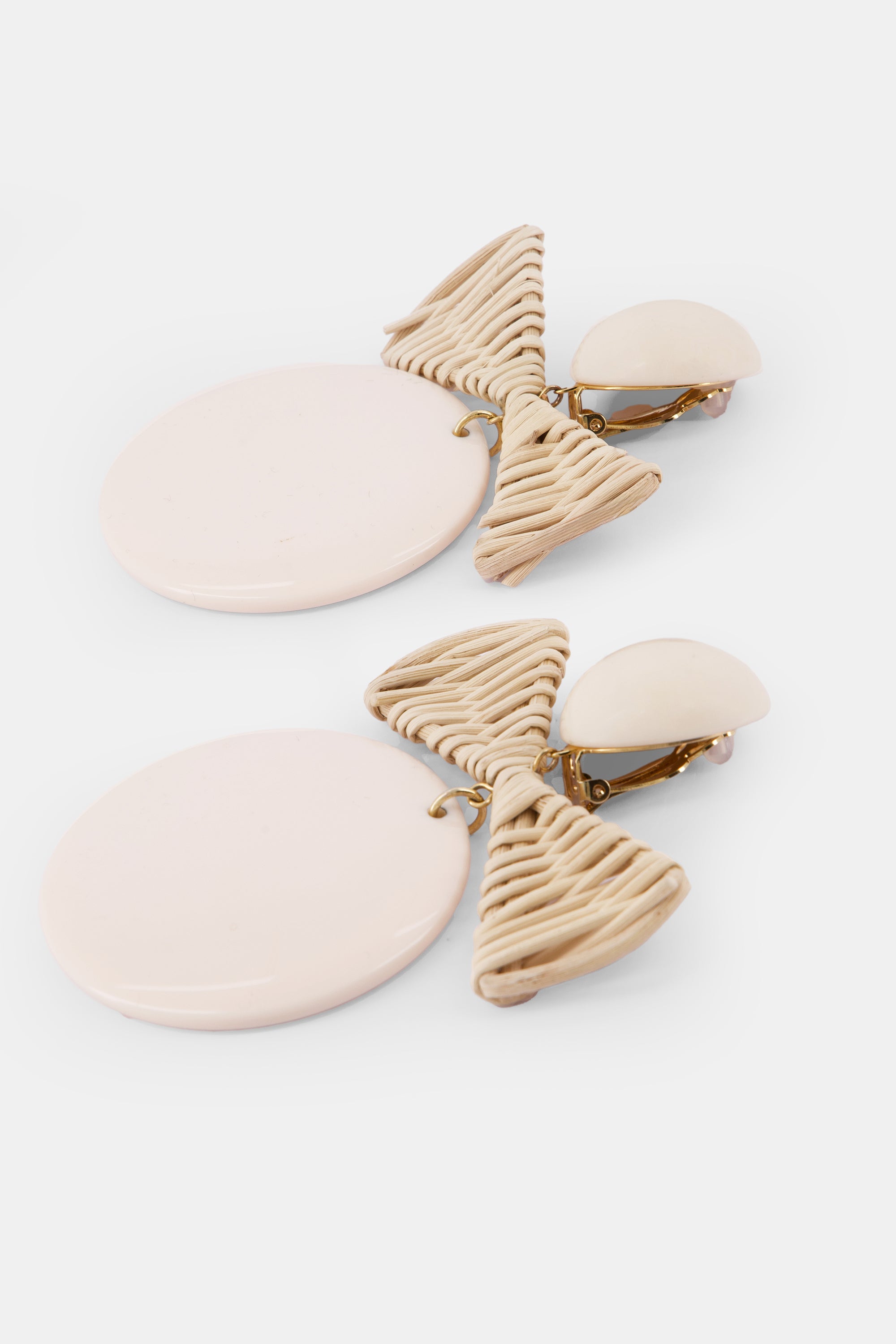 Round Shape Bow Earrings