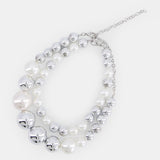Classy Contrast Faux Pearls Necklace