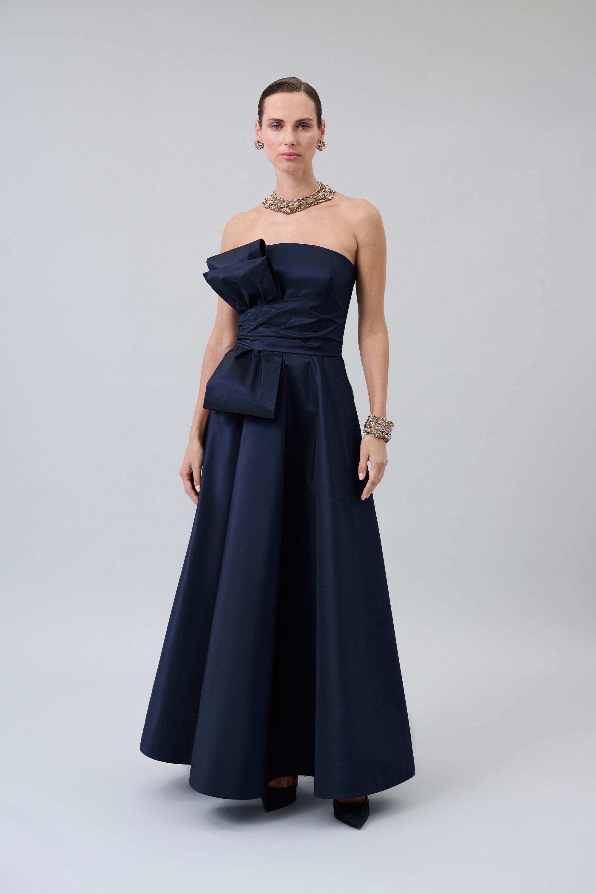 Sculptural-Bow Strapless Taffeta Gown