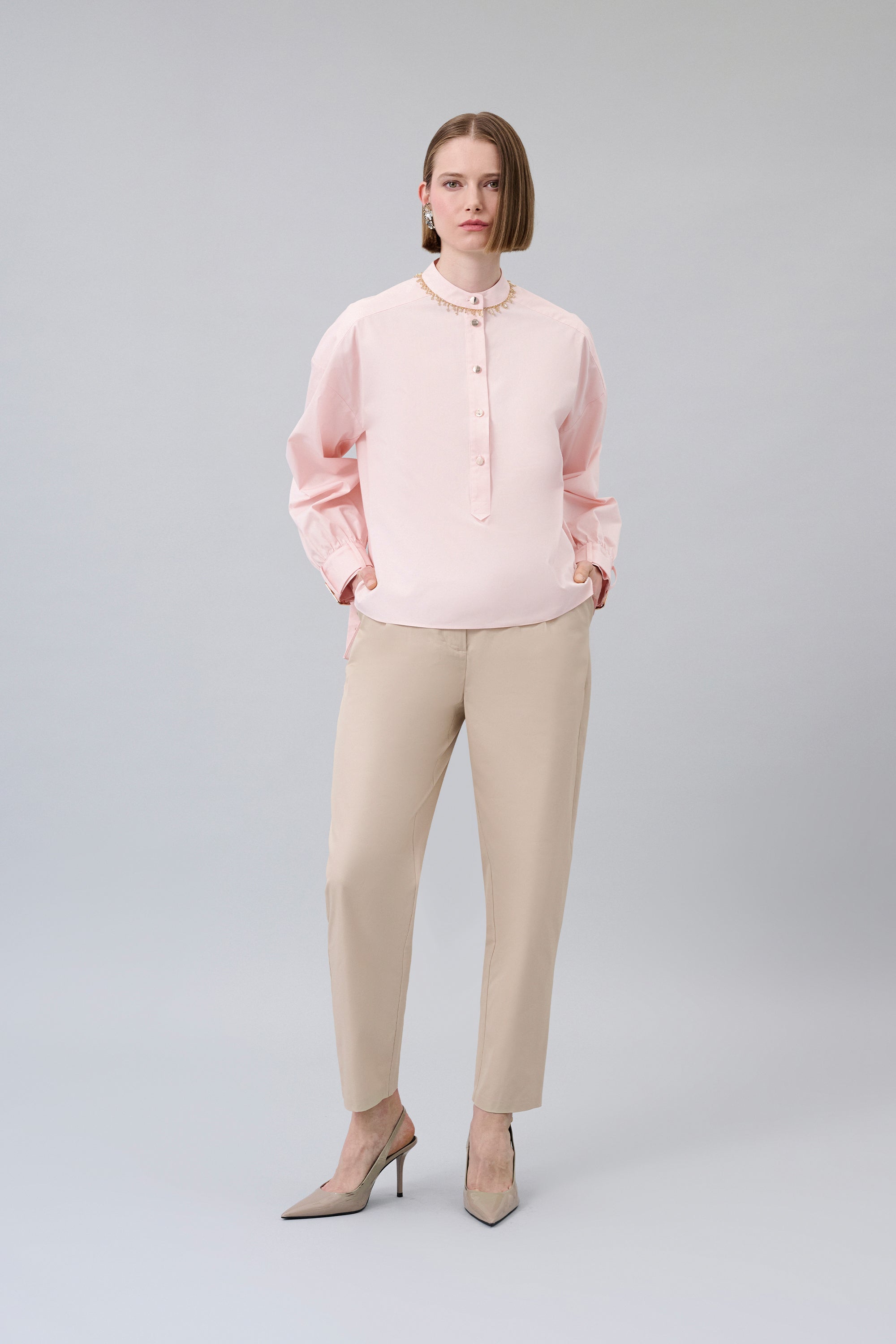 Barrel-Leg Cropped Pants