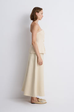 تنورة ماكسي بقصّة اي لاين من الكتان 