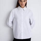 قميص سادة بياقة مزينة 